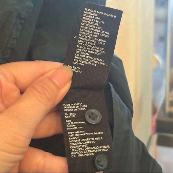 COS Women Dark Teal Pleated Back Button Oversized Shirt Size 2 - Picture 8 of 8